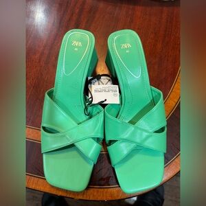 Zara Women's Vibrant Green Mules